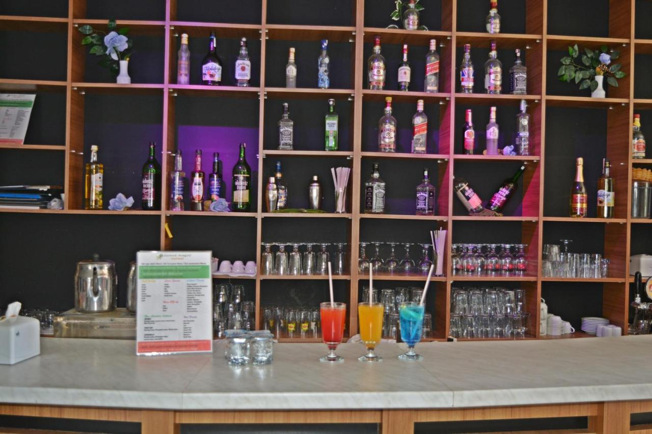 Clover Magic Park Side Hotel Luaran gambar