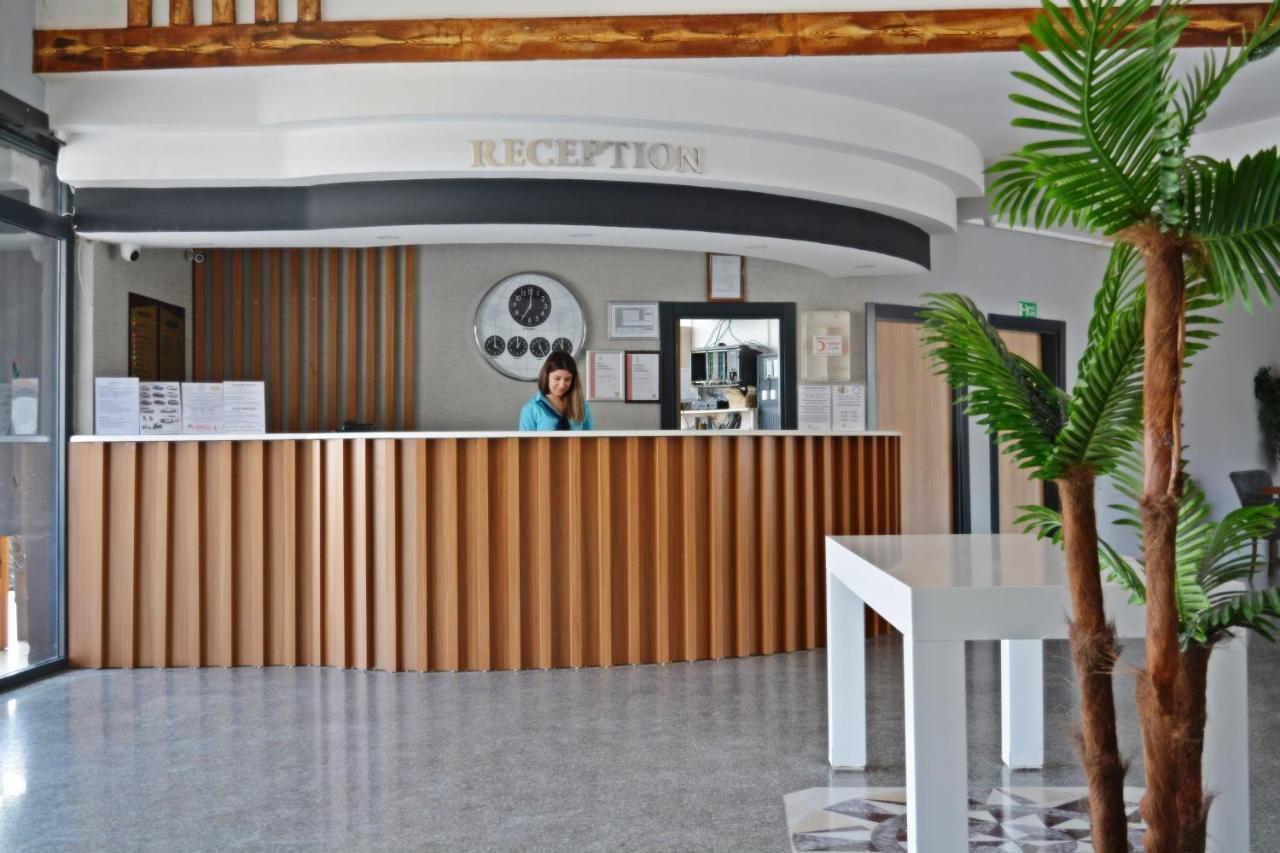 Clover Magic Park Side Hotel Luaran gambar